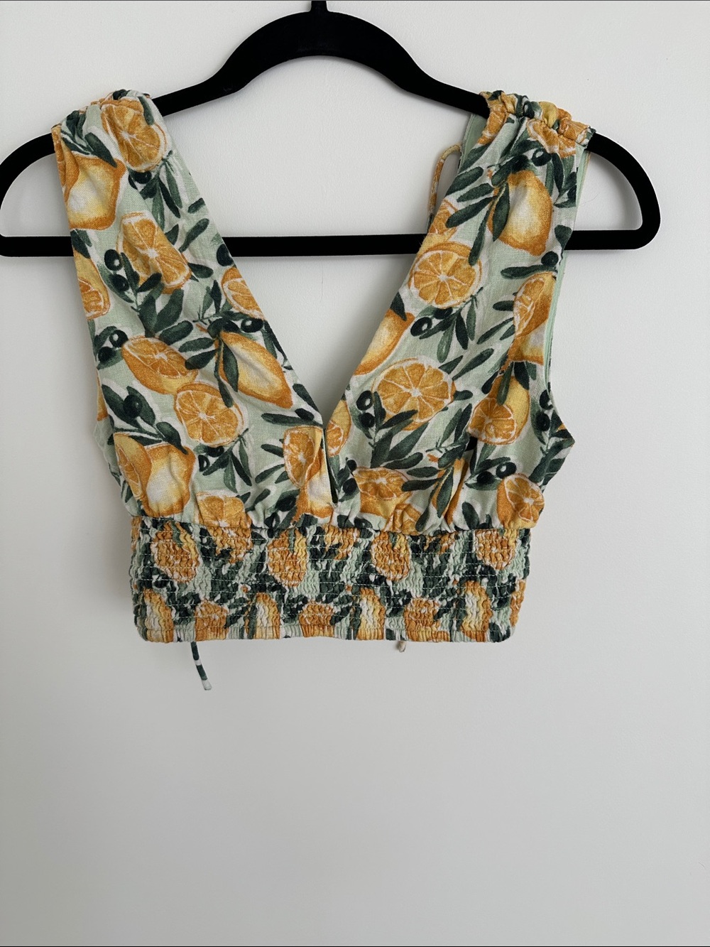 Abercrombie & Fitch Lemon Print V-Neck Smocked Crop Top - Yellow & Green